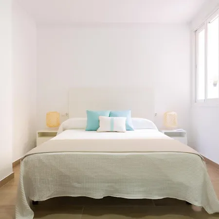 Apartment Charming Malagas Moon